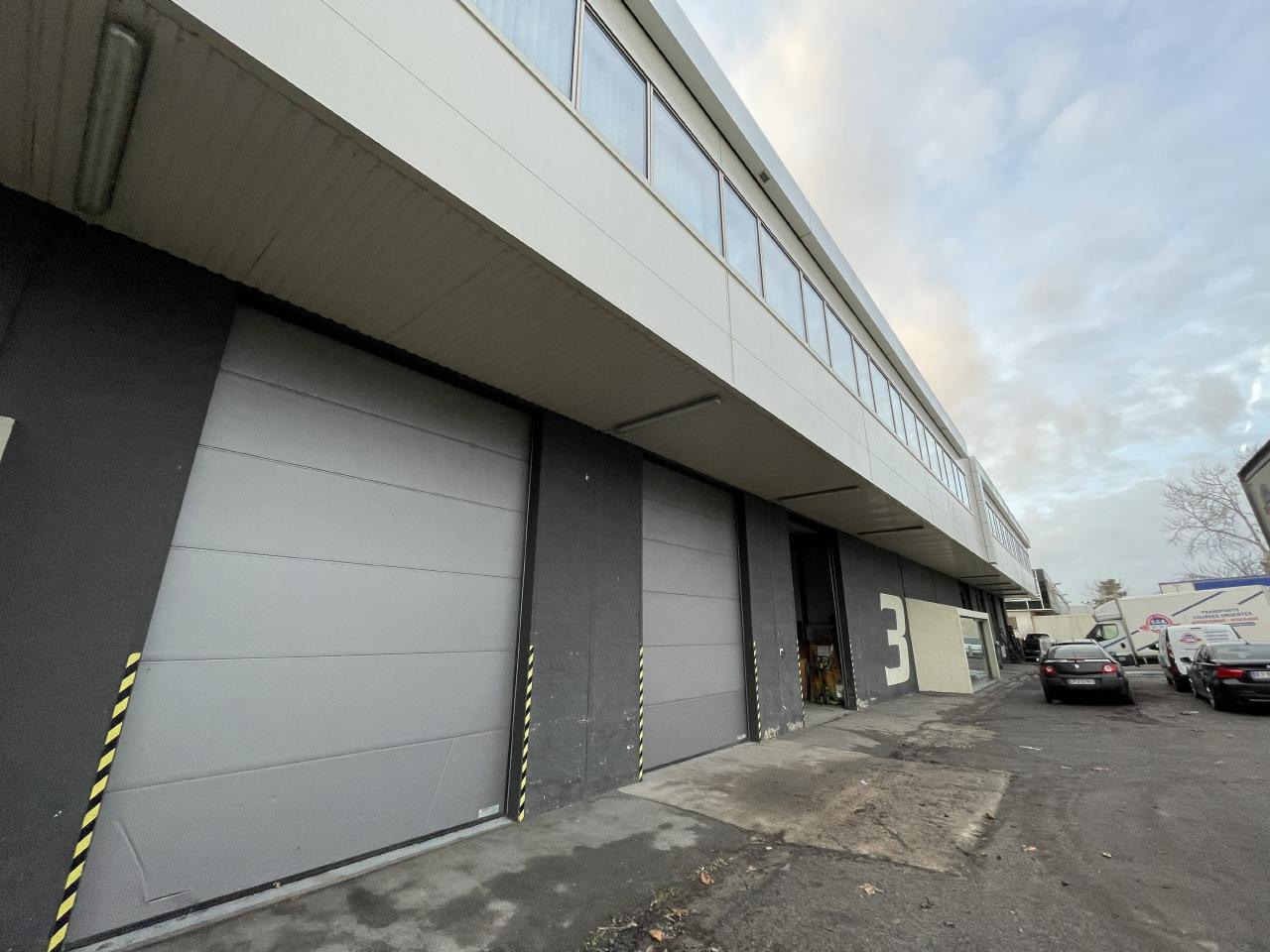 Local d'activité Saint-Ouen-l'Aumône 946m² Location local d'activité Saint-Ouen-l'Aumône Val-d'Oise OLACT2419803 0